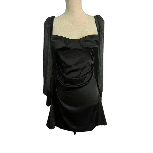 DANIELLE BERNSTEIN Dresses & Skirts - Danielle Bernstein We wore what puff sleeve black mini dress Like New Size 8